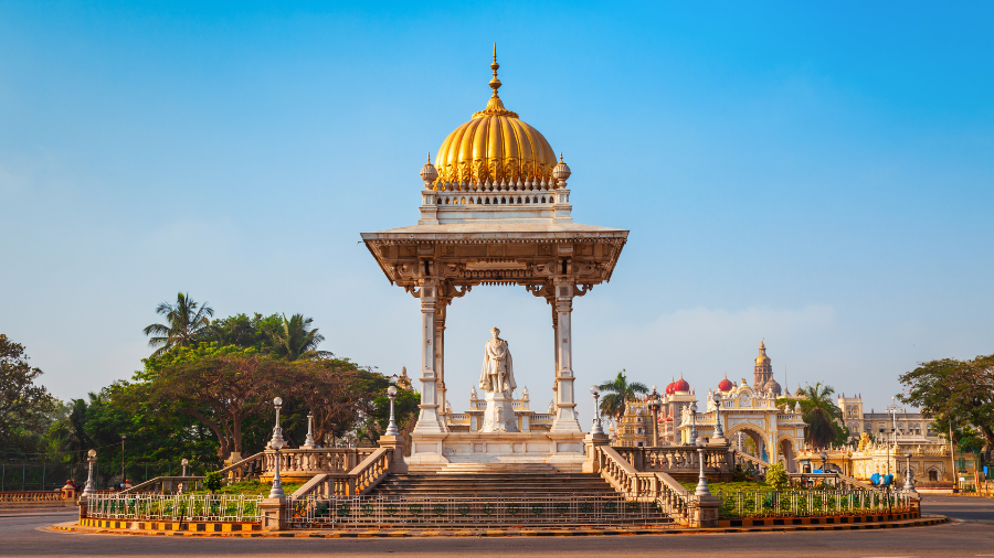 statue maharaja chamarajendar wodeyar